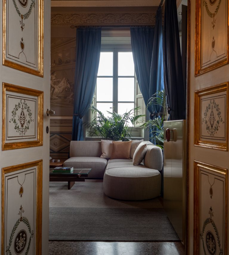 Suite Elisa - entering the living room