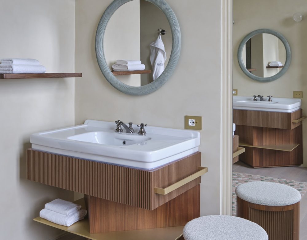 Suite Mimosa bathroom - Villa Reale di Marlia