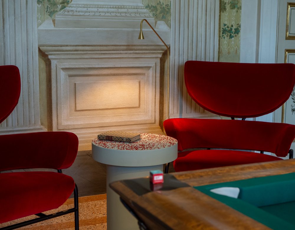 ground floor relax areas - Main Villa